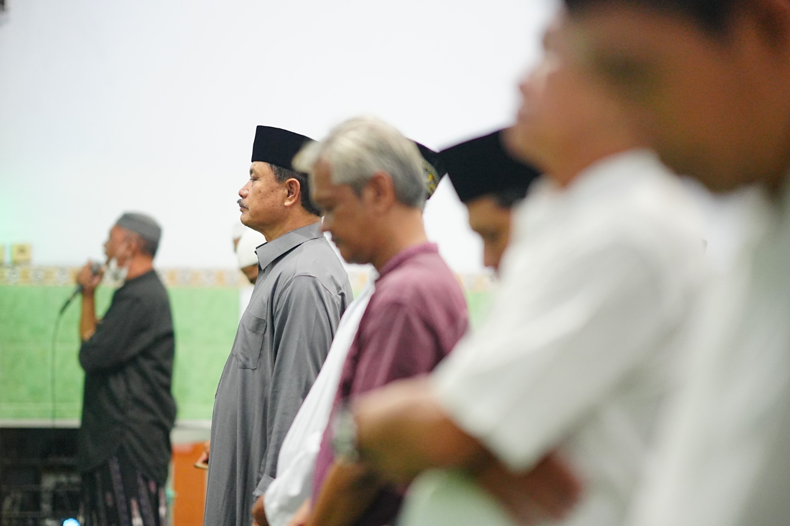 Lewat Shalat Isya Berjamaah, Wali Kota Ajak Warga Dukung Pembangunan Kota