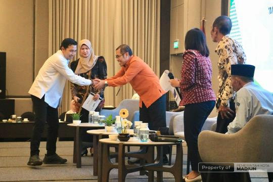 Plt Wali Kota Madiun Perkuat Pengendalian Inflasi dan Digitalisasi untuk Dorong Pertumbuhan Ekonomi