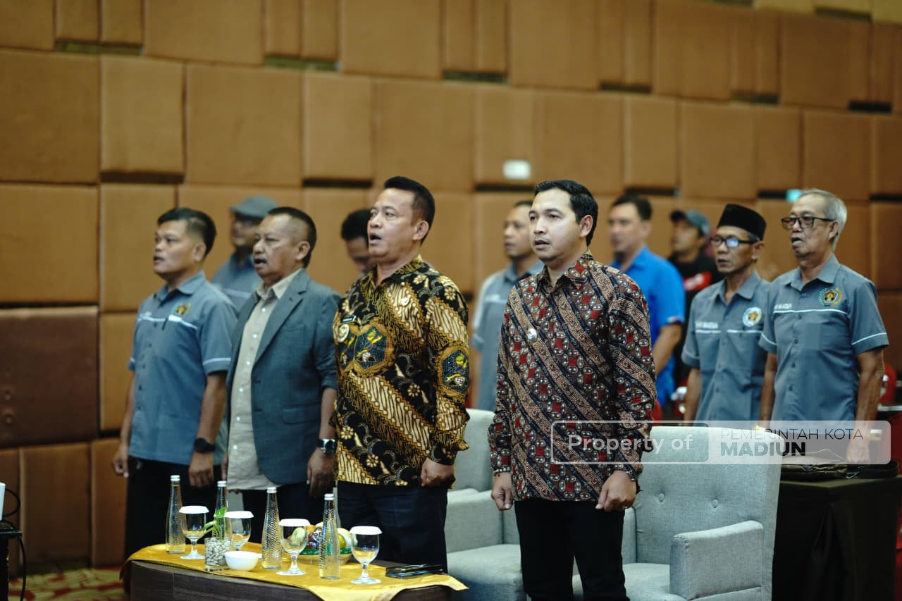 Hadiri Pelantikan PWI Madiun Raya, Wawali Tekankan Peran Strategis Wartawan dalam Membangun Kota Maju Mendunia