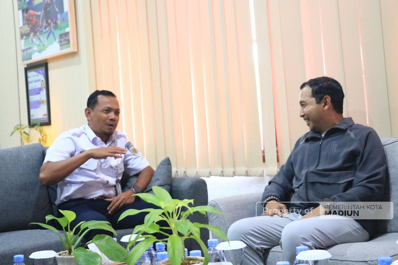Sinergi dengan PT KAI Diperkuat, Plt Wali Kota Madiun Dorong Penataan Kawasan Stasiun