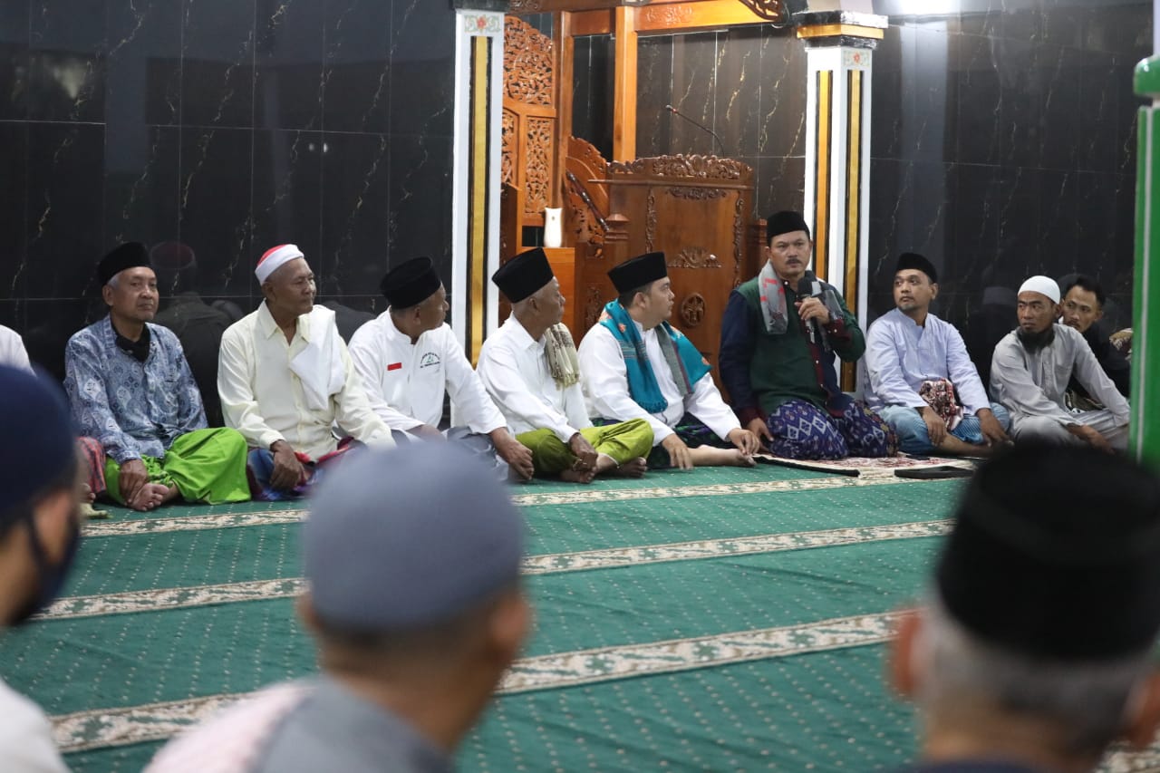 Gelar Isya Berjamaah, Wali Kota Sampaikan Oleh-Oleh Dari Luar Negeri
