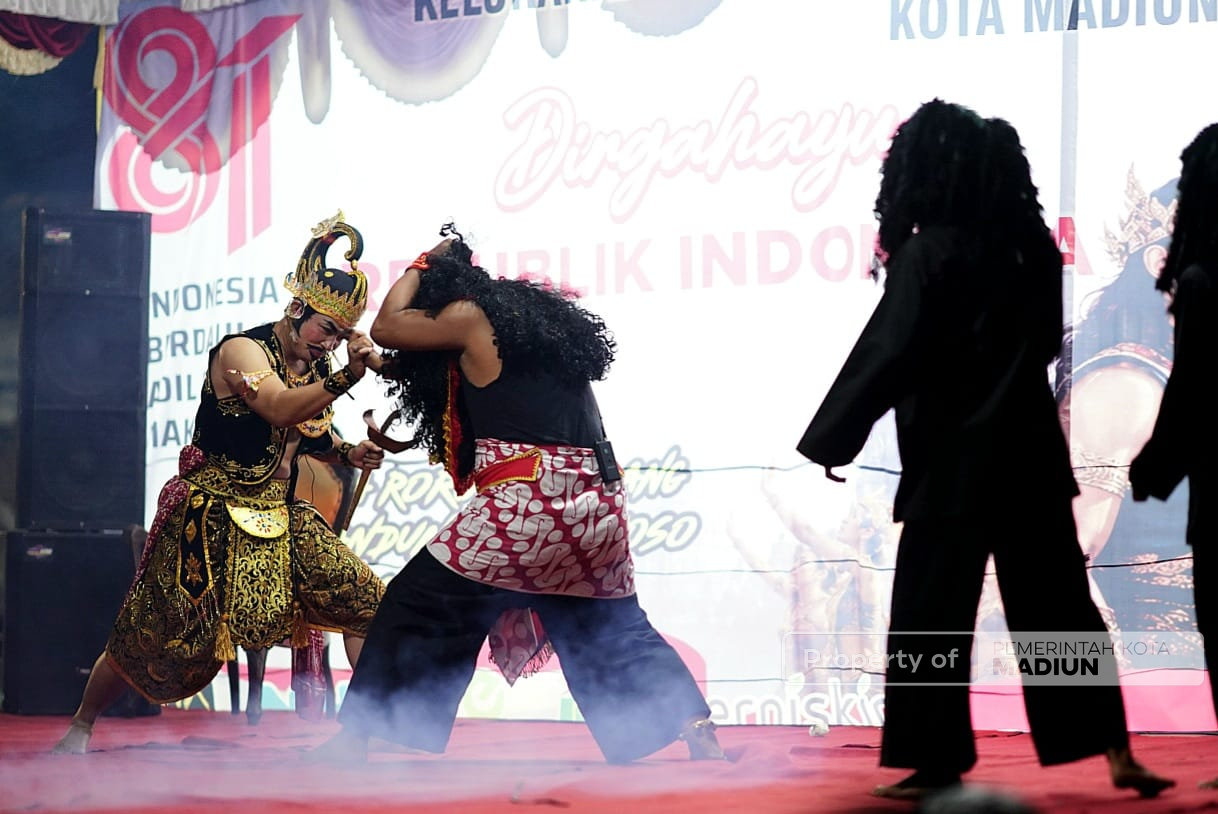 Dari Panggung Seni, Plt Wali Kota Dorong Budaya Jadi Penggerak Ekonomi Kelurahan