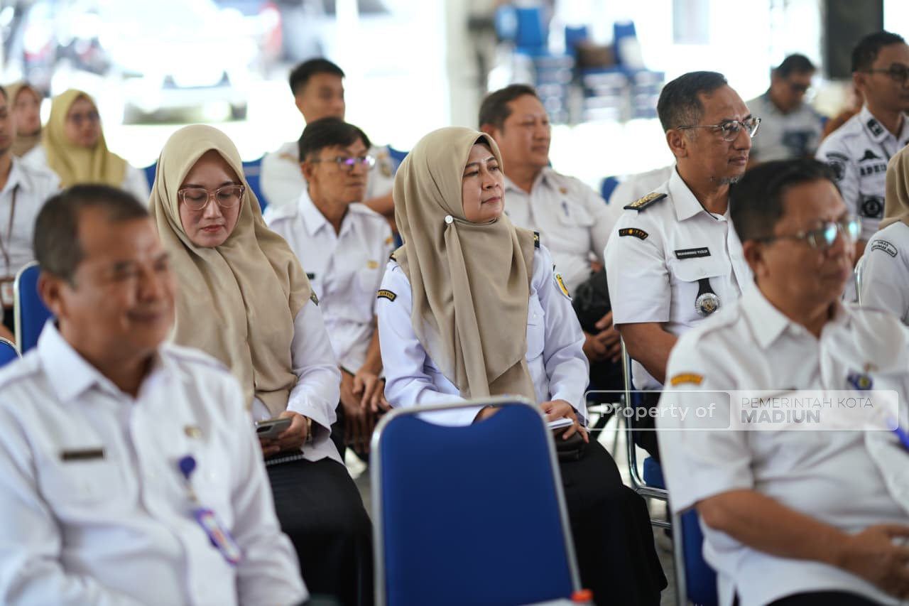 Perkuat Sinergi Pembangunan, Plt Wali Kota Dorong LPMK Aktif Kawal Program Prioritas