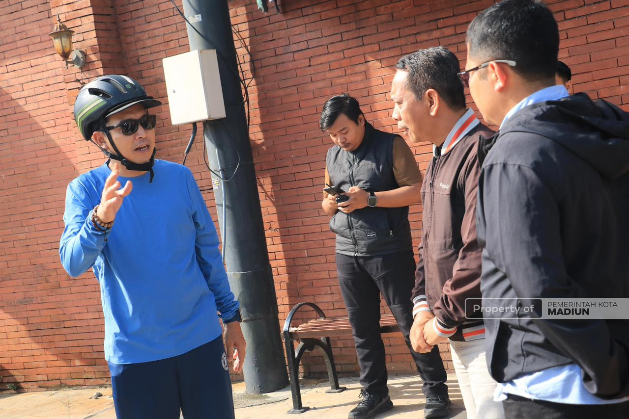 Gowes Tinjau Lapangan, Plt Wali Kota Madiun Siapkan Pengembangan Destinasi Baru