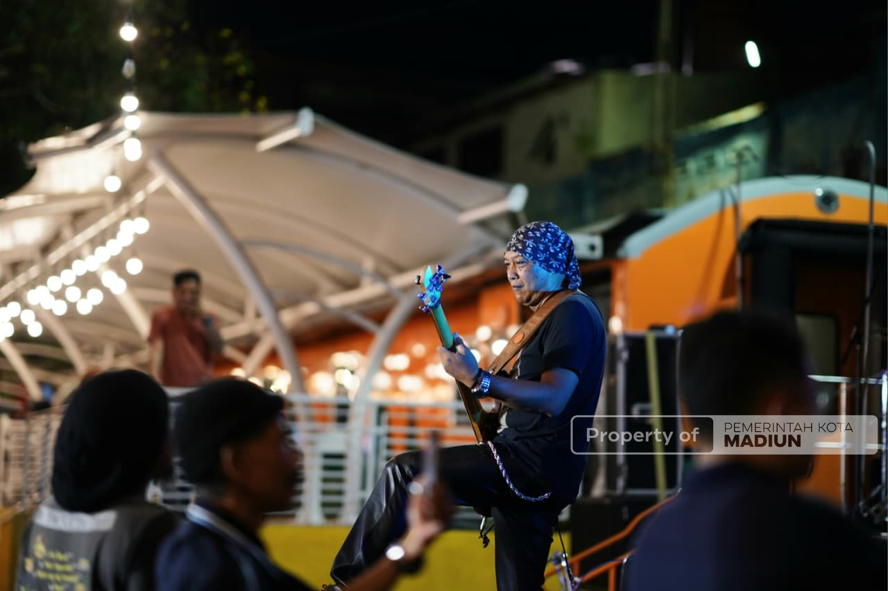 Saksikan Proclaro Rocktrain, Plt Wali Kota: Tahun Depan Bikin Event Besar Dibiayai Pemkot