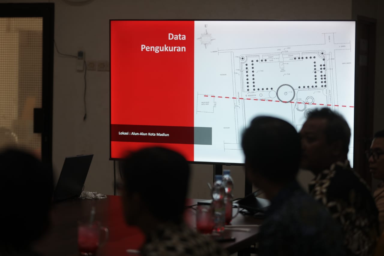 Pimpin Rapat Pembangunan RTH Kota Madiun, Wali Kota Imbau Rekanan Bekerja Optimal