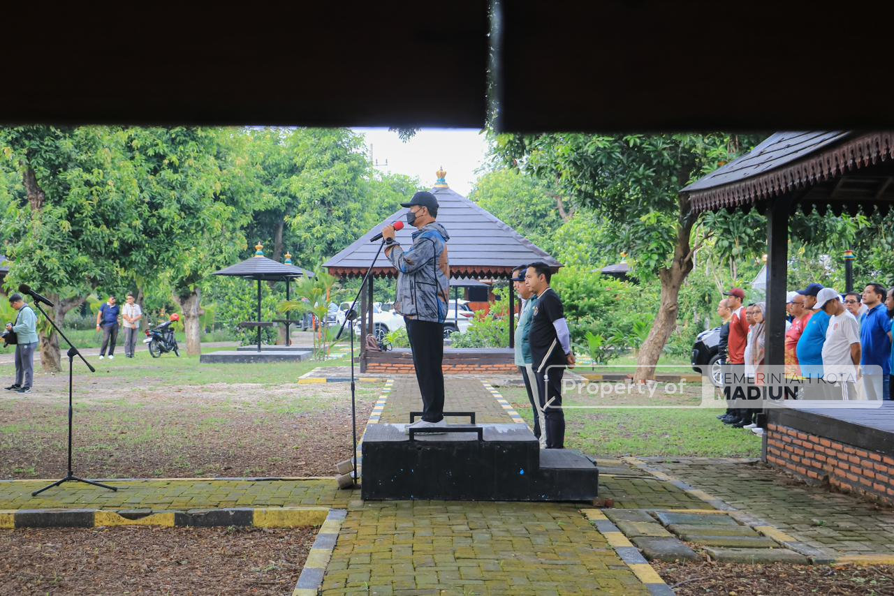 Apel dan Olahraga Bersama Pegawai Perumdam Tirta Taman Sari, Wali Kota Tekankan Efisiensi dan Kemandirian BUMD