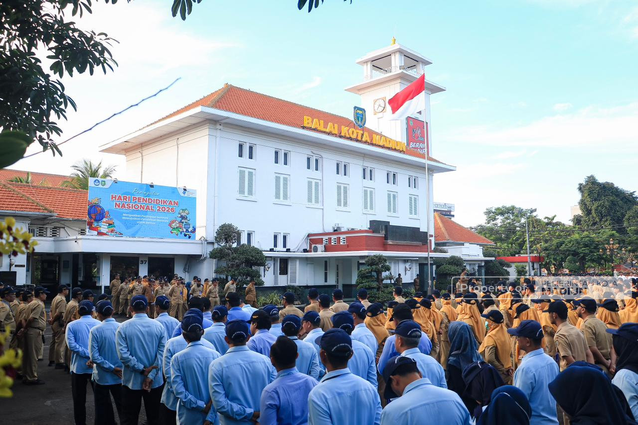 Apel Pejabat dan Penyerahan SK PNS, Plt Wali Kota Madiun Berikan Beragam Arahan untuk Optimalkan Kinerja