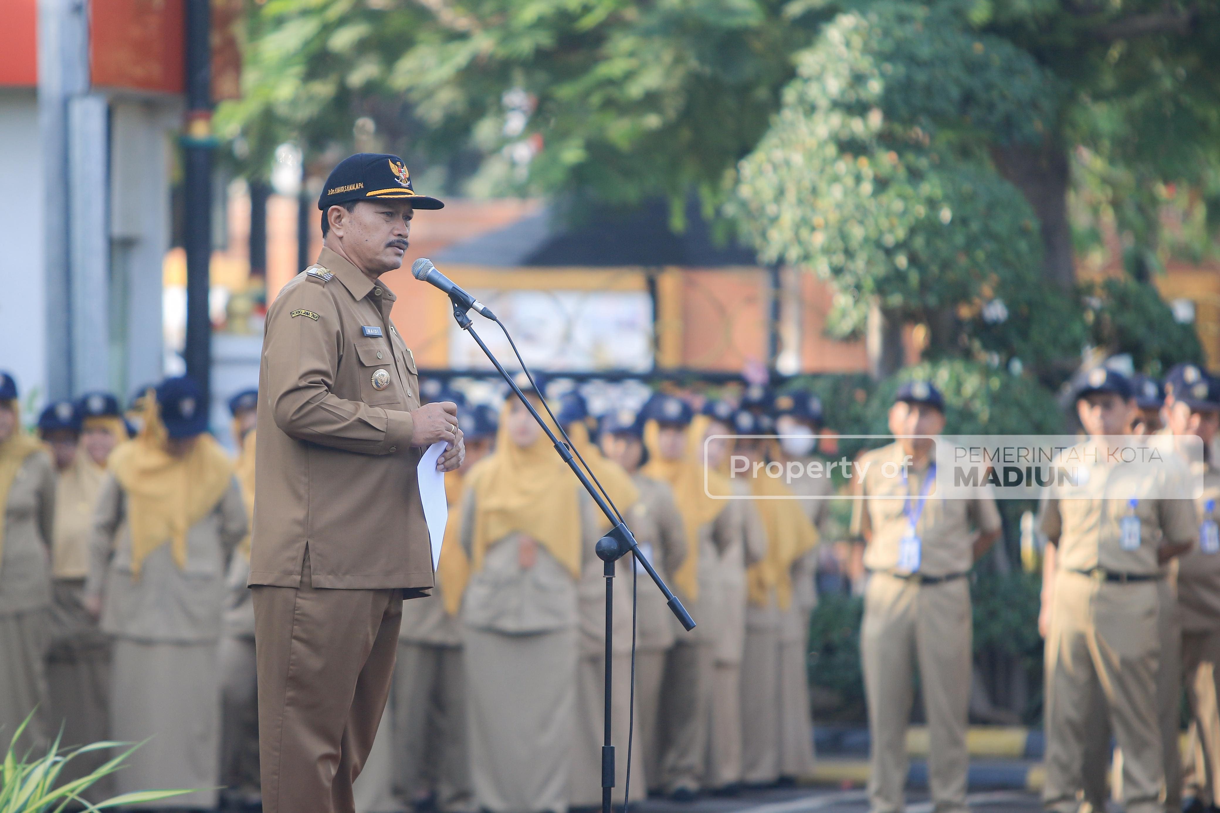 Pimpin Apel, Wali Kota Madiun Tegaskan Disiplin ASN