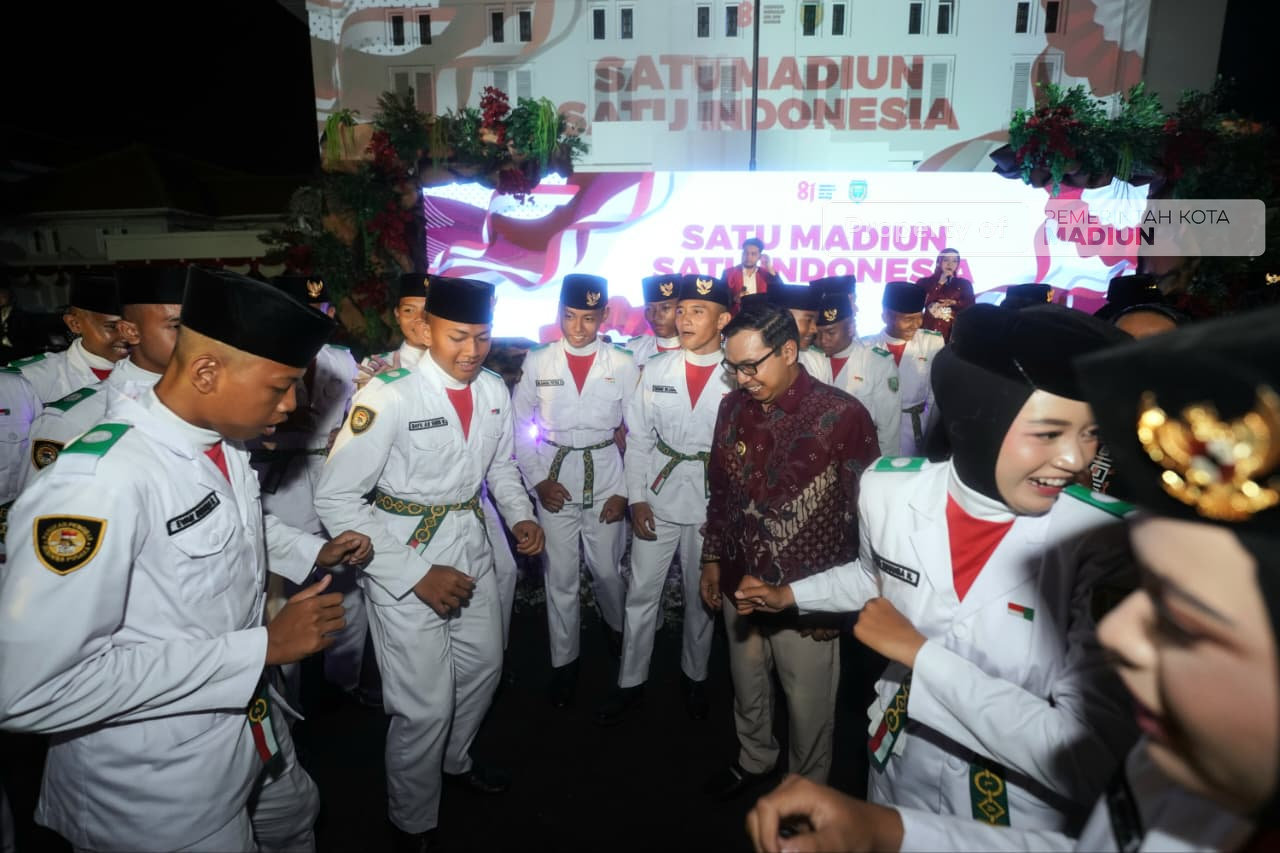Malam Kenegaraan di Kota Madiun, Plt Wali Kota Ajak Perkuat Gotong Royong dan Peduli Sesama