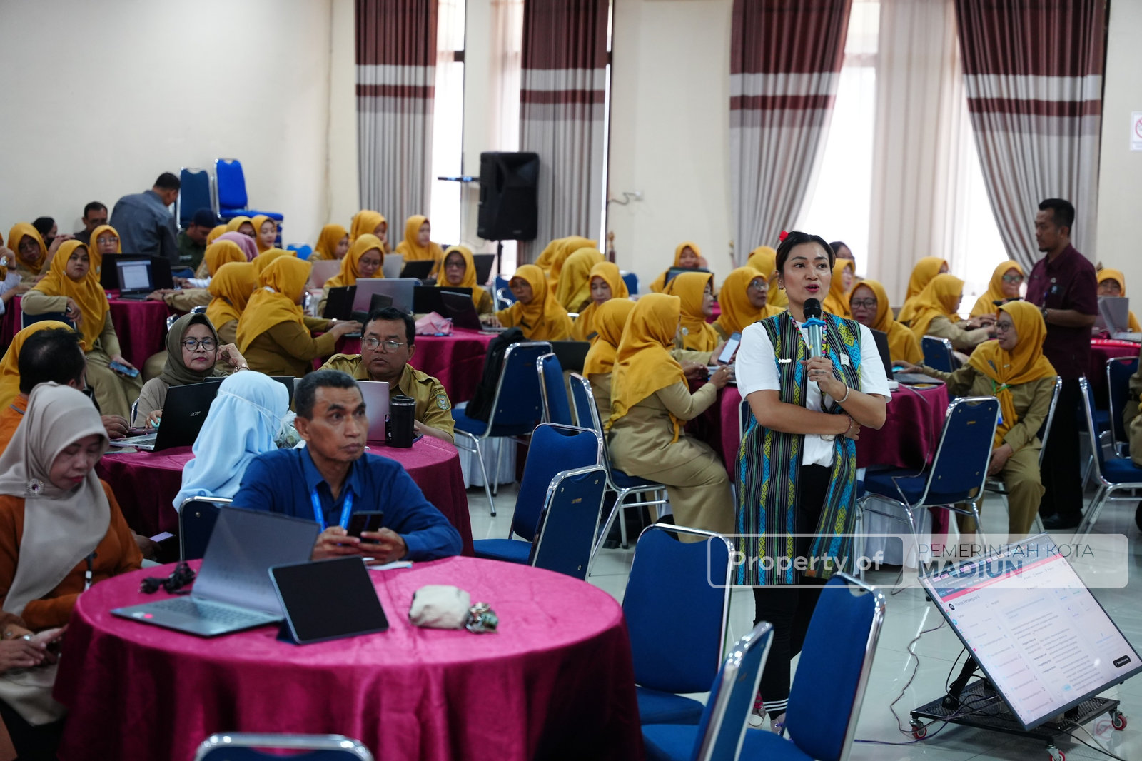 Wali Kota Hadiri Pelatihan Literasi Digital dan Pemanfaatan AI di Dindik Kota Madiun
