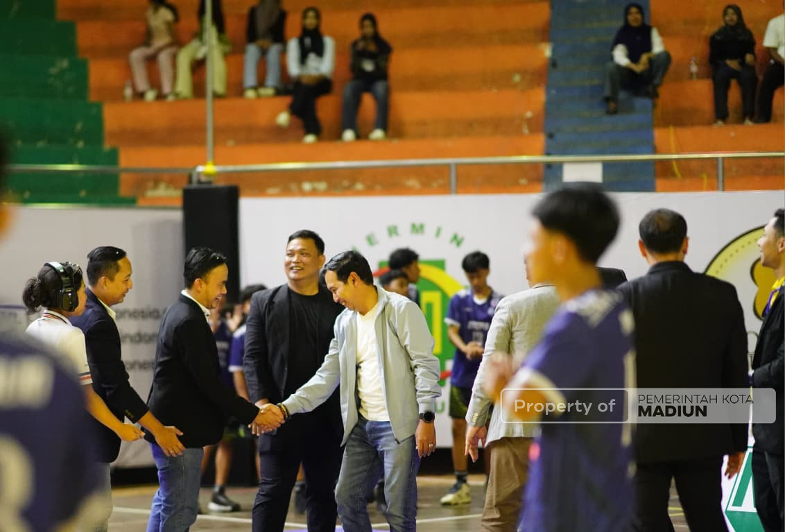 Hadiri Student Volleyball League Wali Kota Cup 2026, Plt Wali Kota Bakal Perbanyak Lapangan Voli