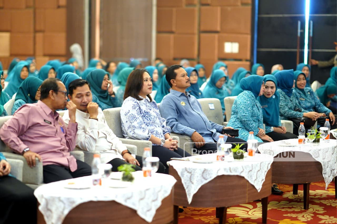 Penutupan Program CEMARA dan Beri Edukasi SEHATI, Wali Kota Tekankan Pentingnya Literasi Keuangan