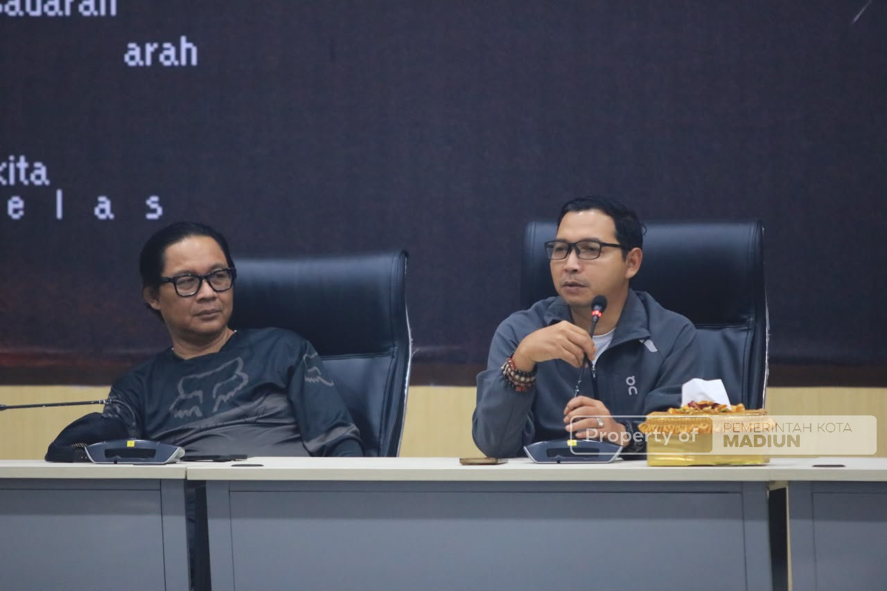 Gelar Press Conference Padhang Mbranang 2026, Plt Wali Kota Perkuat Ekosistem Ekonomi Kreatif Digital
