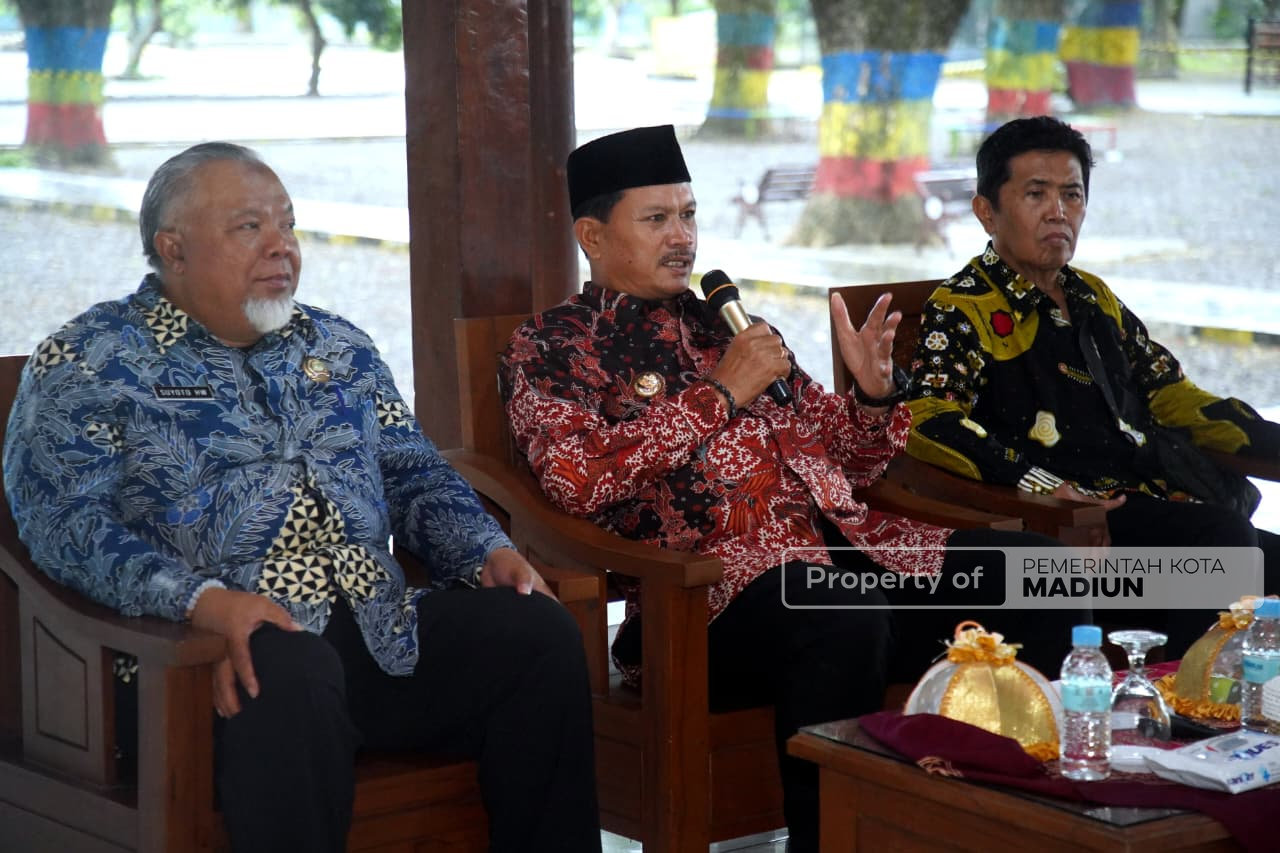 Terima Studi Lapangan PERPAMSI, Wali Kota Madiun Tekankan Sinergi Antardaerah