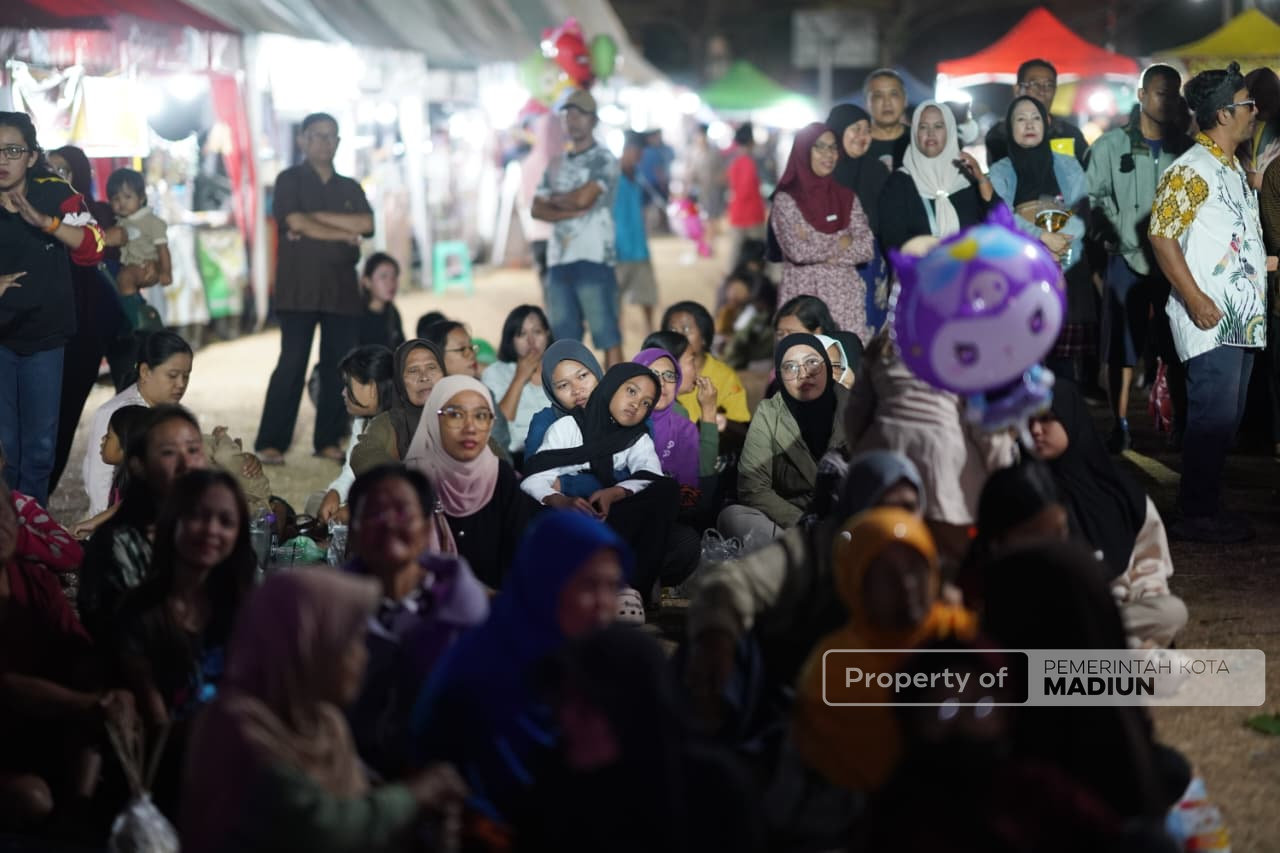 Dari Panggung Seni, Plt Wali Kota Dorong Budaya Jadi Penggerak Ekonomi Kelurahan