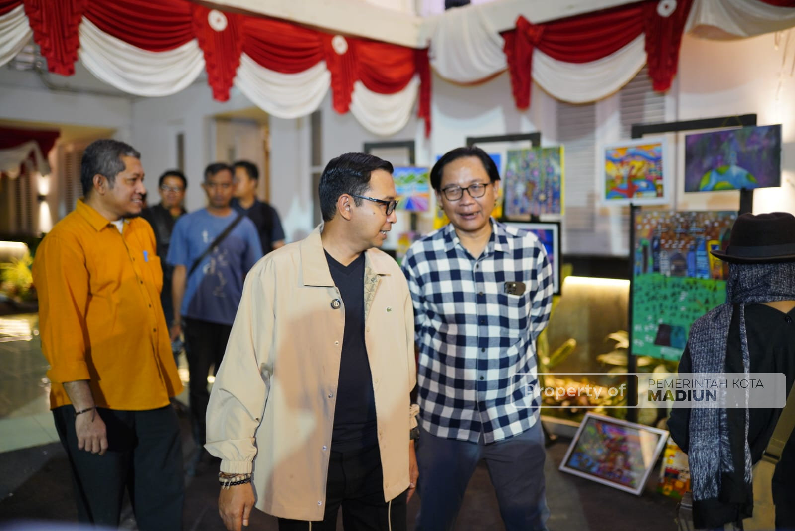 Madiun Melukis Jadi Ruang Ekspresi Anak, Plt Wali Kota Ajak Karya Mereka Hadir di Ruang Publik