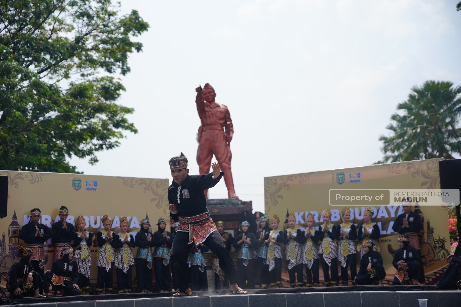 Berlangsung Sukses, Plt Wali Kota Targetkan Kirab Budaya Pencak Silat Tahun Depan Bertaraf Nasional