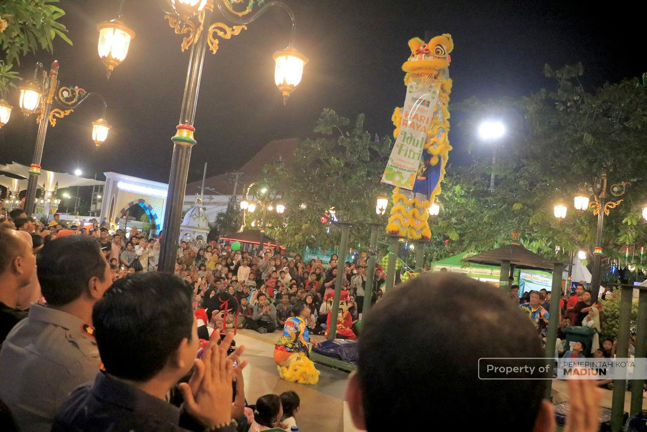 Barongsai Semarakkan Libur Lebaran, Plt Wali Kota Madiun Perkuat Toleransi dan Pariwisata Lokal