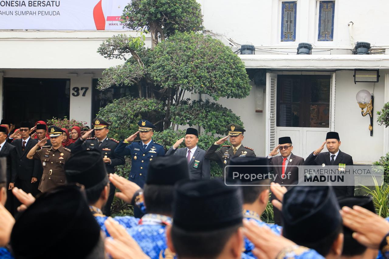 Upacara Sumpah Pemuda di Kota Pendekar, Wali Kota Dr. Maidi Dorong Pemuda Keluar dari Zona Nyaman