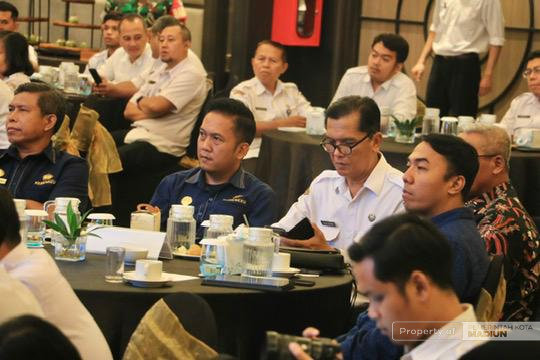 Plt Wali Kota Madiun Perkuat Pengendalian Inflasi dan Digitalisasi untuk Dorong Pertumbuhan Ekonomi