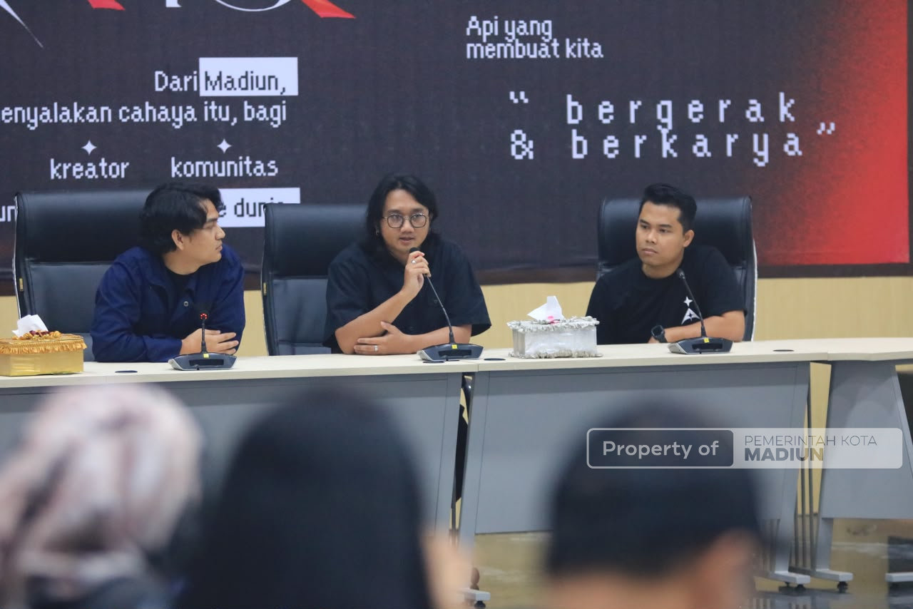 Gelar Press Conference Padhang Mbranang 2026, Plt Wali Kota Perkuat Ekosistem Ekonomi Kreatif Digital