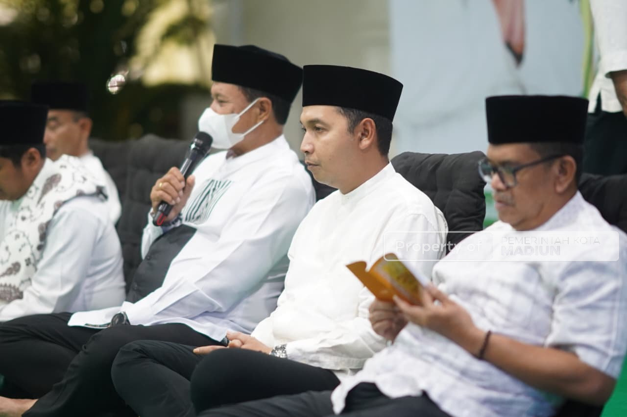 Hadiri Pembacaan Surat Yasin dan Doa Bersama, Wali Kota Ajak Modin Doakan Kemajuan Kota