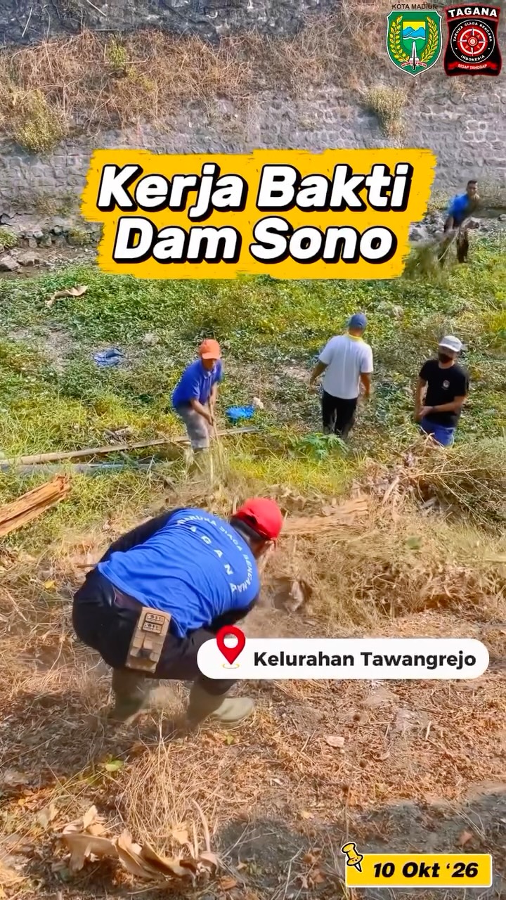 Menjelang musim penghujan, kerja bakti pembersihan sungai masih terus dilakukan sebagai bentuk antisipasi terhadap benca...