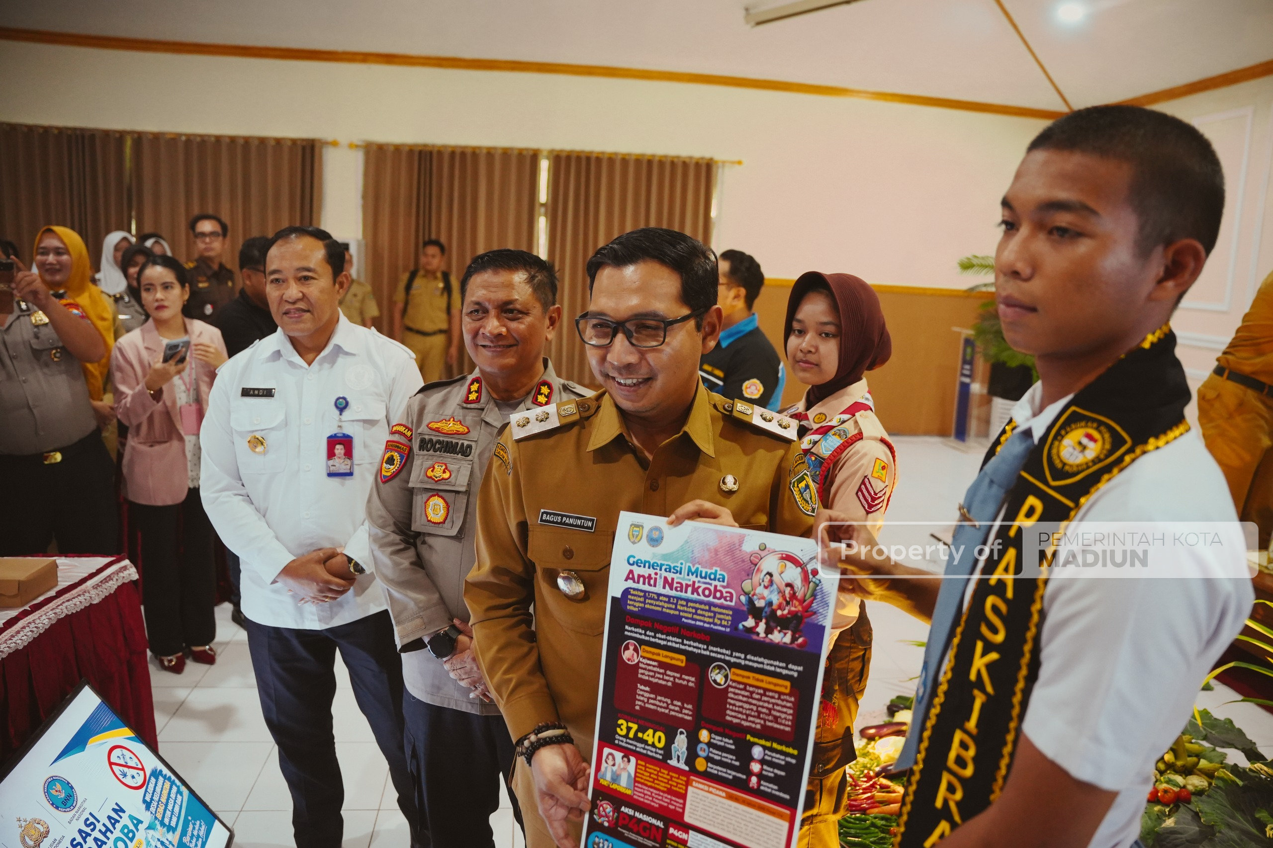 Plt Wali Kota Dorong Peran Masyarakat Wujudkan Kelurahan Bersinar