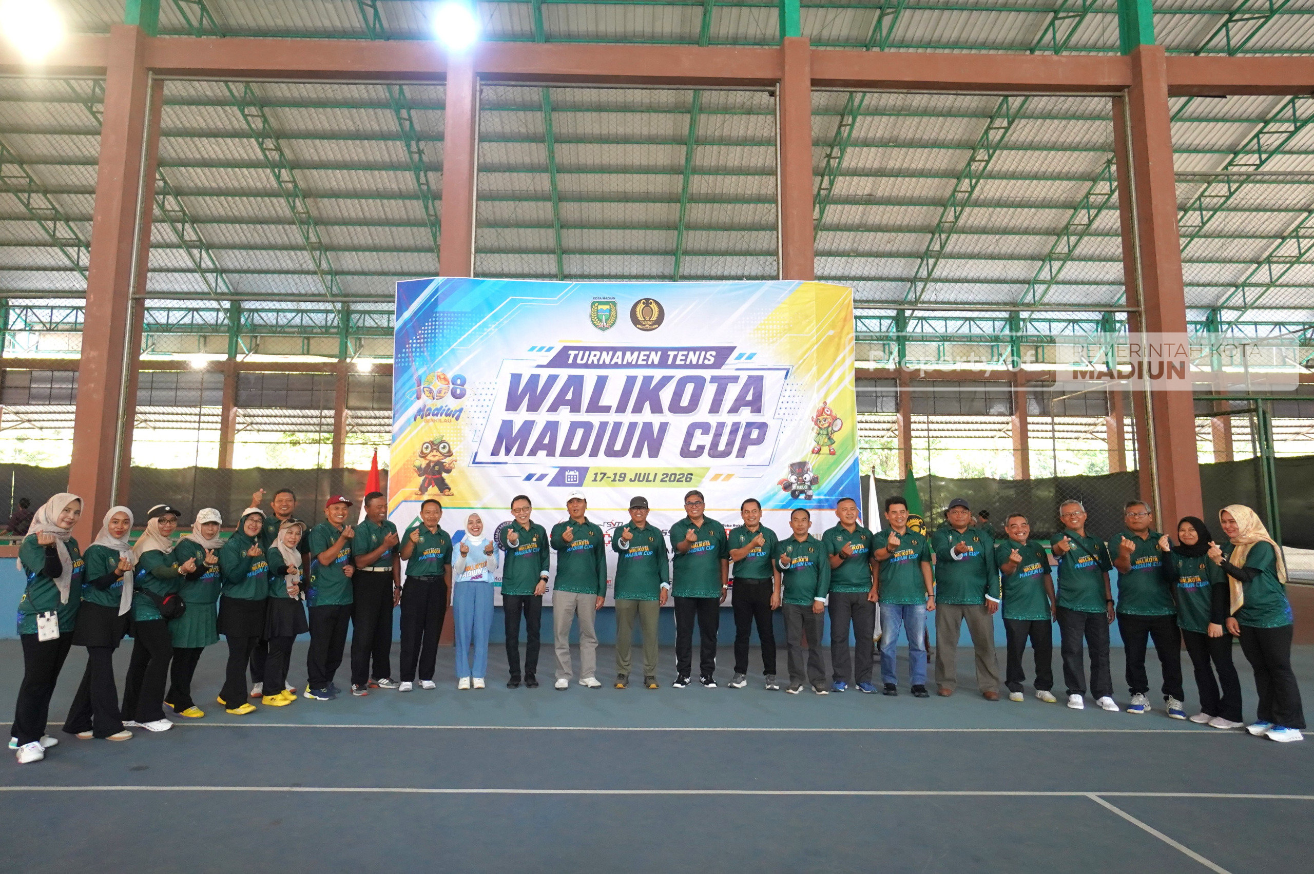Buka Turnamen Tenis Wali Kota Madiun Cup 2026, Sekda Harap Jadi Panggung Ukir Prestasi dan Geliatkan Ekonomi
