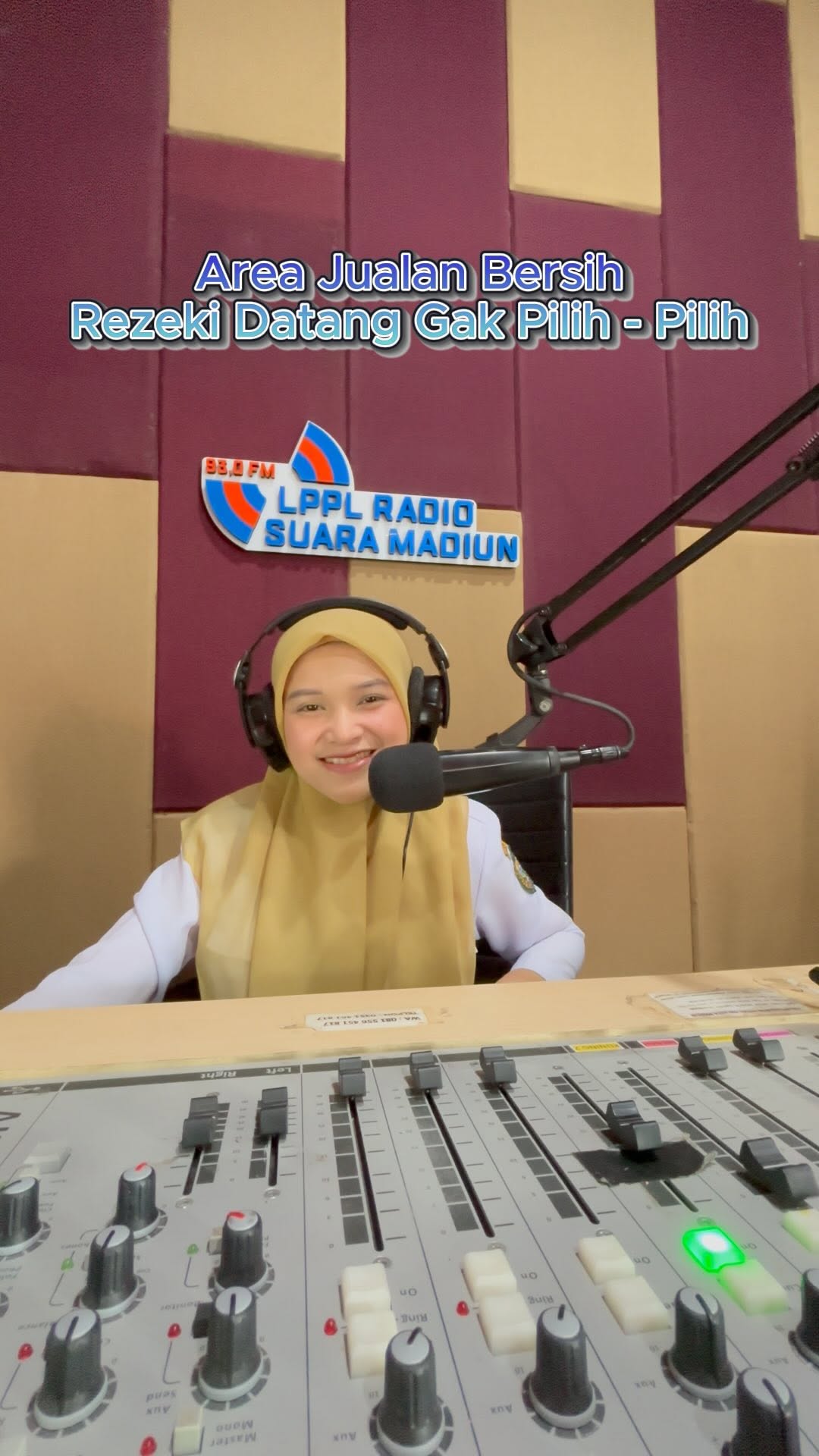 Sahabat Suara Madiun, lagi jalan-jalan atau nyemil santai ya? 😍 Seru boleh, tapi jangan sampai lupa… habis nyemil, samp...